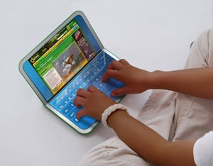 OLPC XO второго поколения с двумя сенсорными экранами