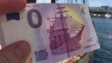 Германия выпустила купюру достоинством ноль евро