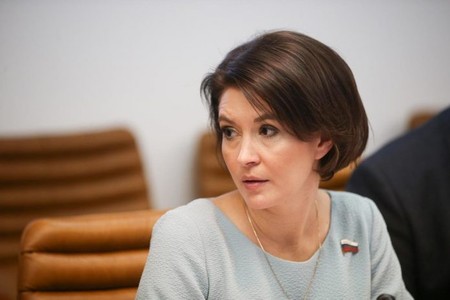 Сенатор Маргарита Павлова призвала прекратить разделение людей по вопросу вакцинации